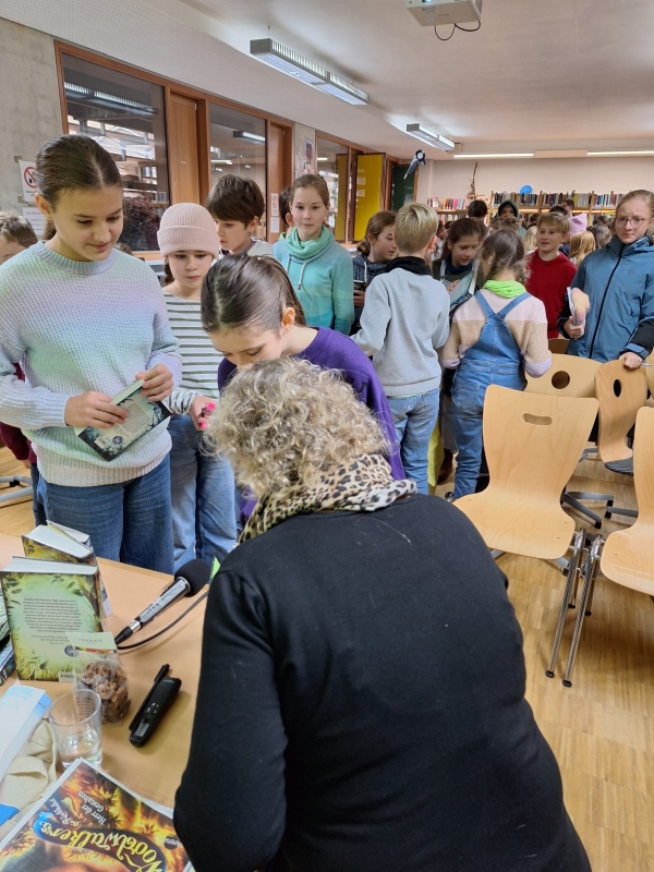 2024_11_19_Lesung_Katja_Brandis_02